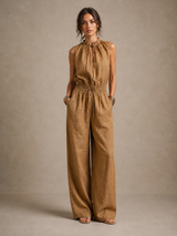 Virginie | Combinaison couleur camel avec décolleté haut noué et jambes larges
