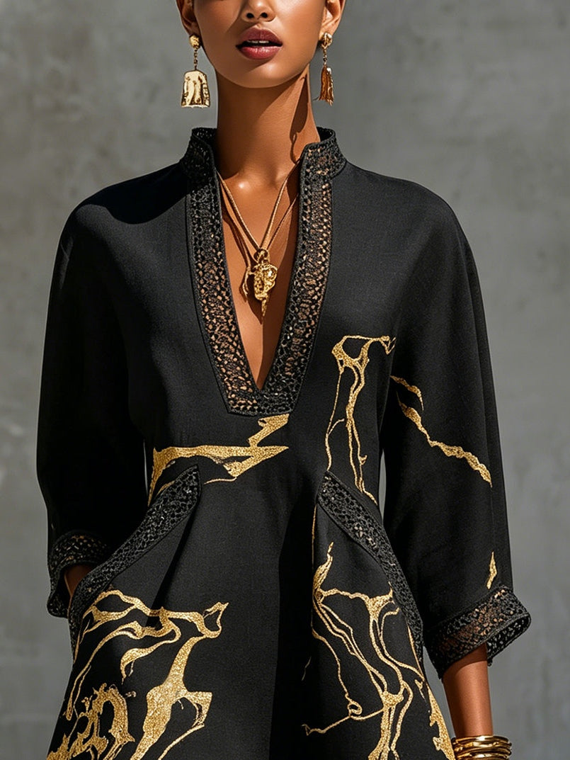 Brigitte | Mini robe noire à imprimé marbre doré et dentelle crochet