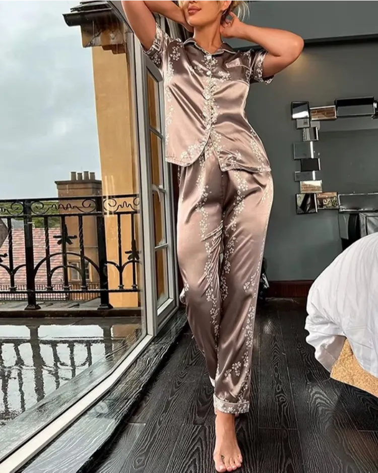 Bedrukte pyjamaset met lange mouwen
