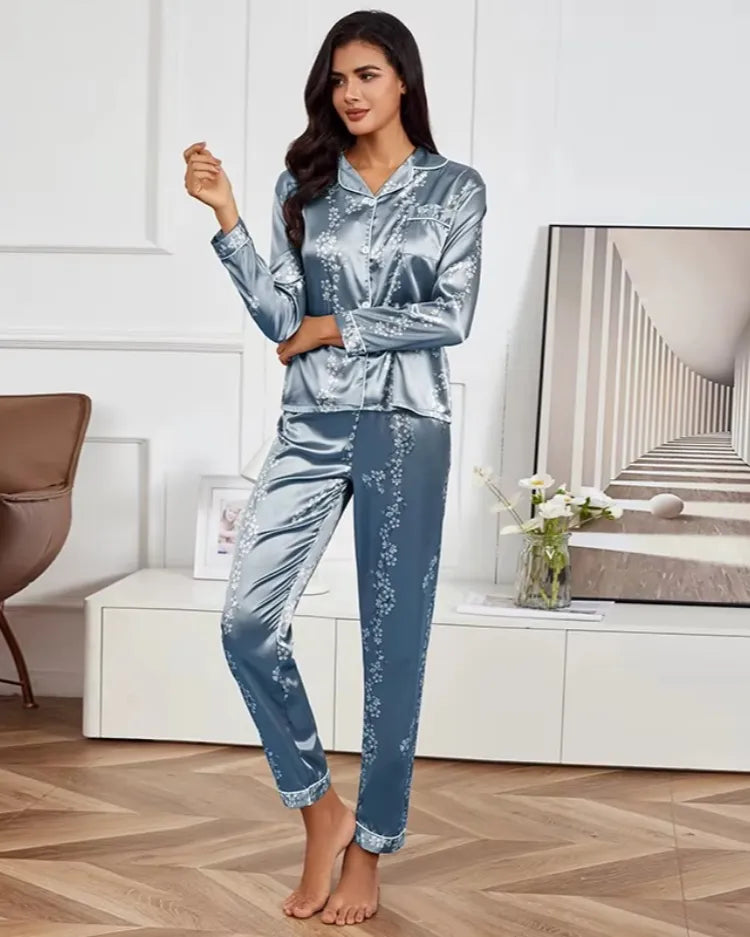 Bedrukte pyjamaset met lange mouwen