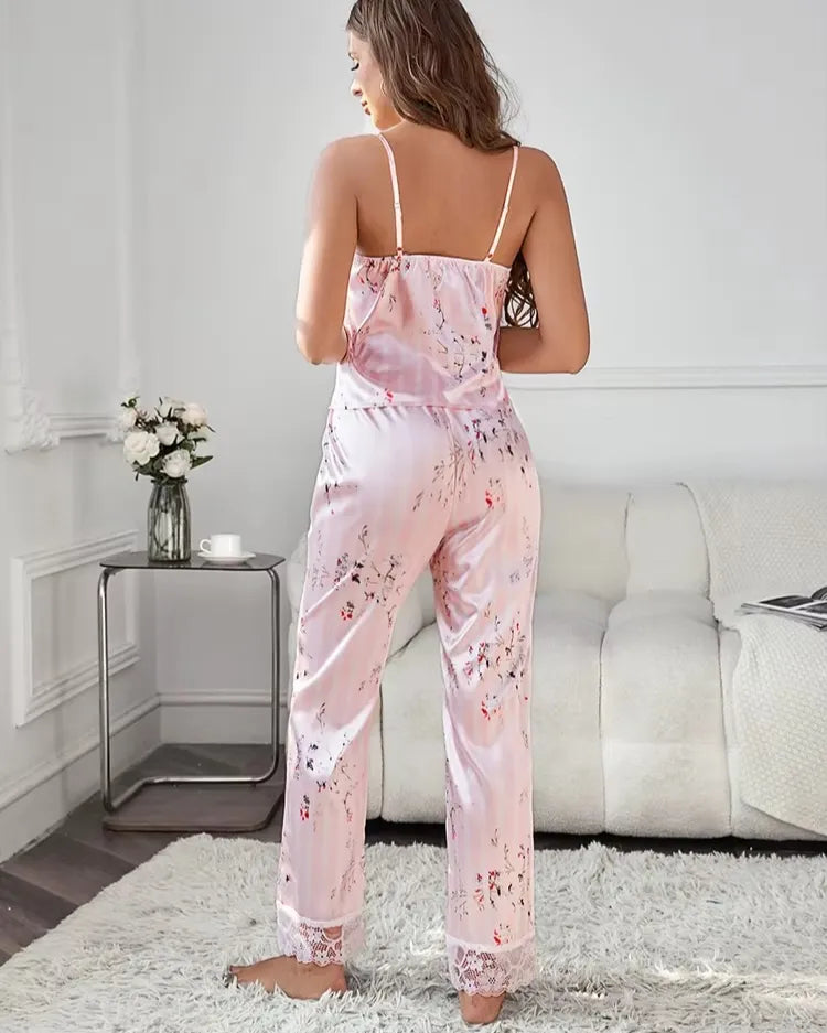 Gestreepte satijnen pyjamaset met bloemenprint